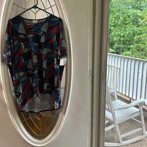 NWT LuLaRoe Irma Size Small Tunic Top.